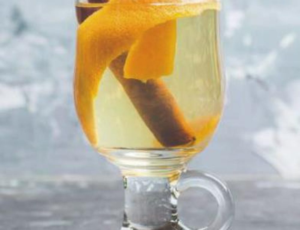 Gin Cocktail "Forest Sprite" (Winter Cocktail) Nicola Getränke Shop